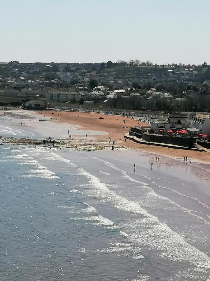 Barbie House ,Opposite The Beach & Paignton Pier , 2 Bedroom Apartment With Private Car Space & Garden , Free Access Next Door To The Stunning Ballet & Make Up School & A Beautiful Ladys Beauty Salon (Adults Only) Exterior photo