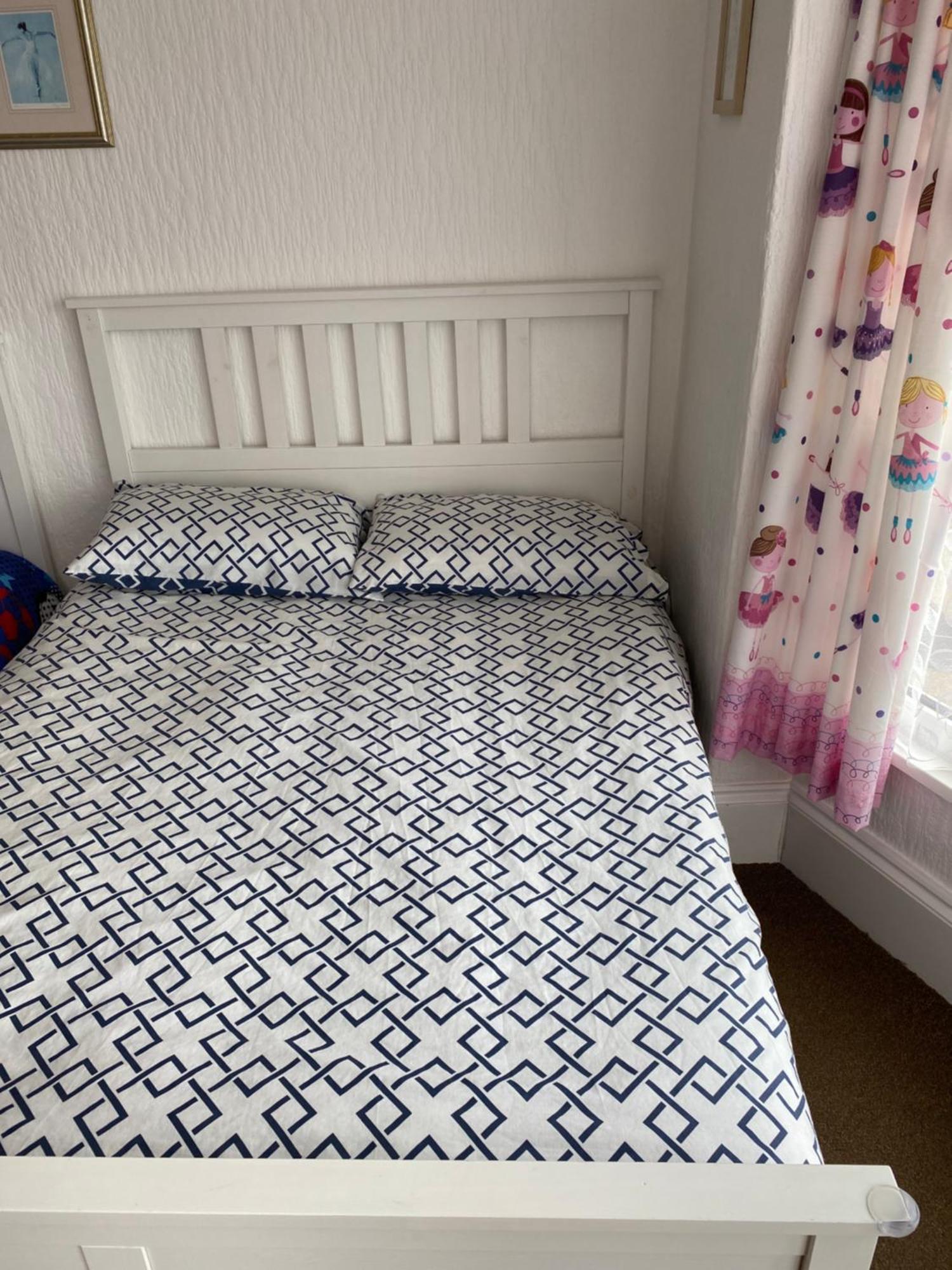 Barbie House ,Opposite The Beach & Paignton Pier , 2 Bedroom Apartment With Private Car Space & Garden , Free Access Next Door To The Stunning Ballet & Make Up School & A Beautiful Ladys Beauty Salon (Adults Only) Exterior photo